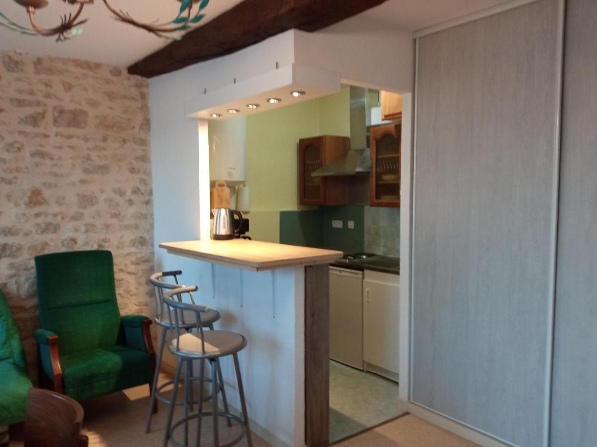 Appartement Centre Petite Ville Poitou Gençay Kültér fotó